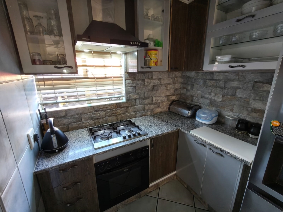 3 Bedroom Property for Sale in Safari Gardens North West